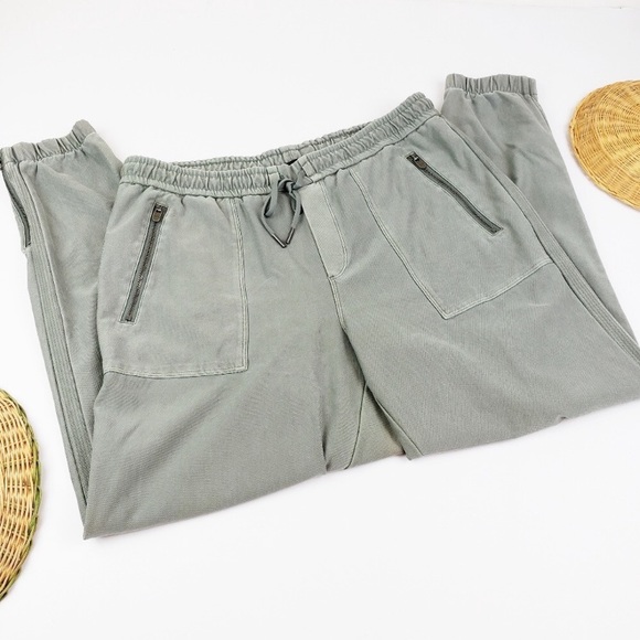 Athleta Pants - Athleta Joggers size 12